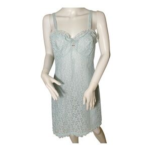 Vintage 1950s St. Michael blue lace lingerie negligee